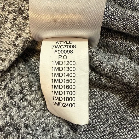 Lucky Brand Crewneck Sweater Women’s Medium Lightweight Long Sleeve Oversized - Picture 8 of 8